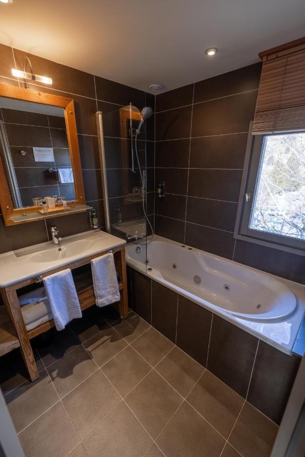Hotel Et Spa Les Clarines Corrençon-en-Vercors エクステリア 写真